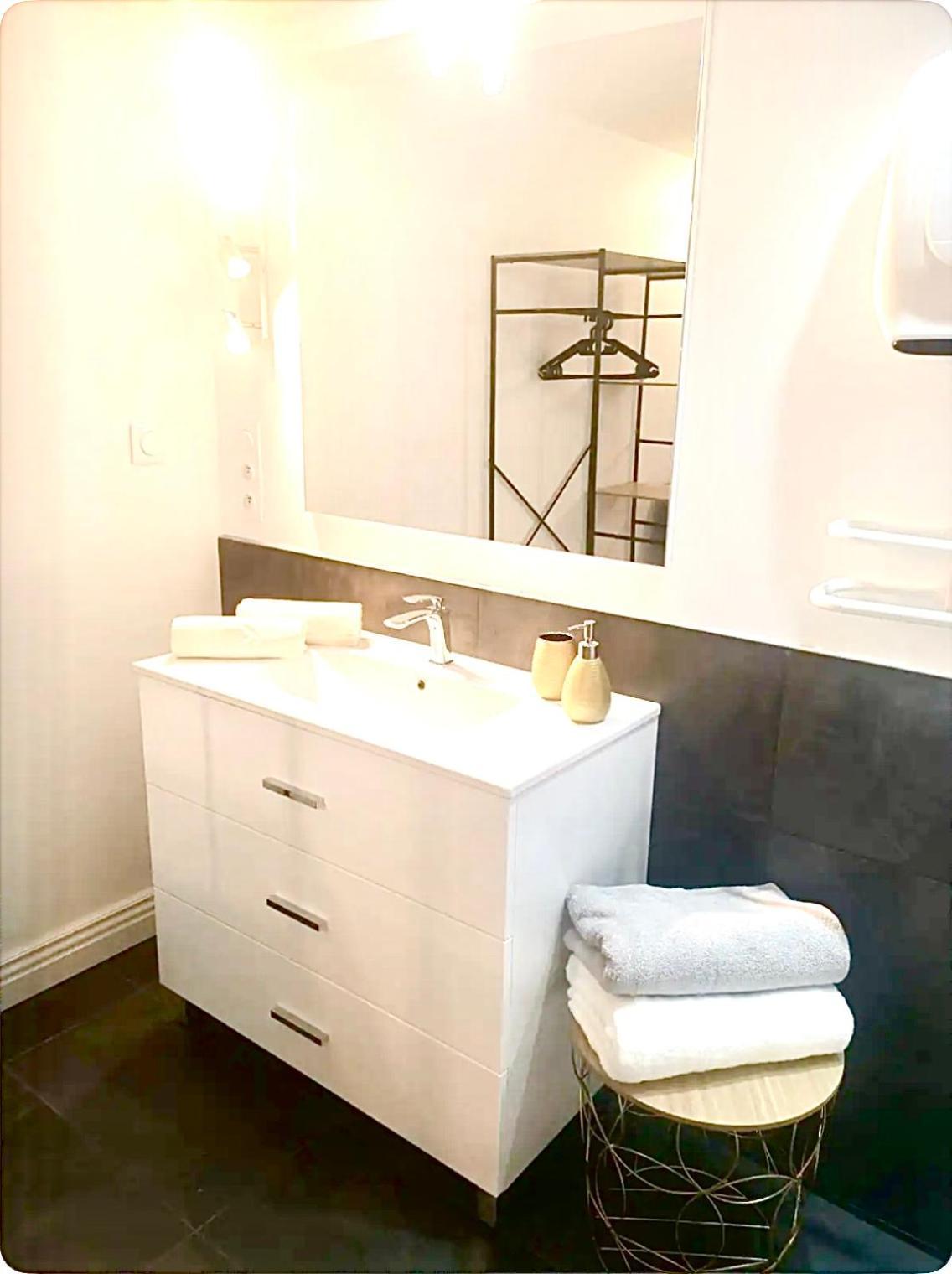 Appart-One Terrasse Jacuzzi Parking Carcassonne Zewnętrze zdjęcie