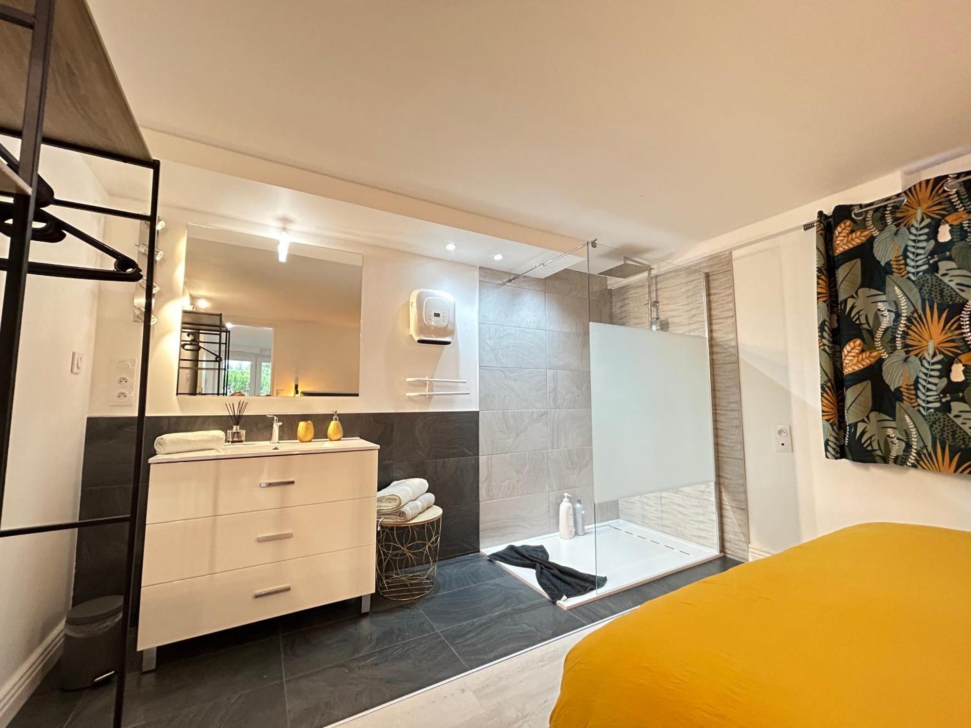 Appart-One Terrasse Jacuzzi Parking Carcassonne Zewnętrze zdjęcie